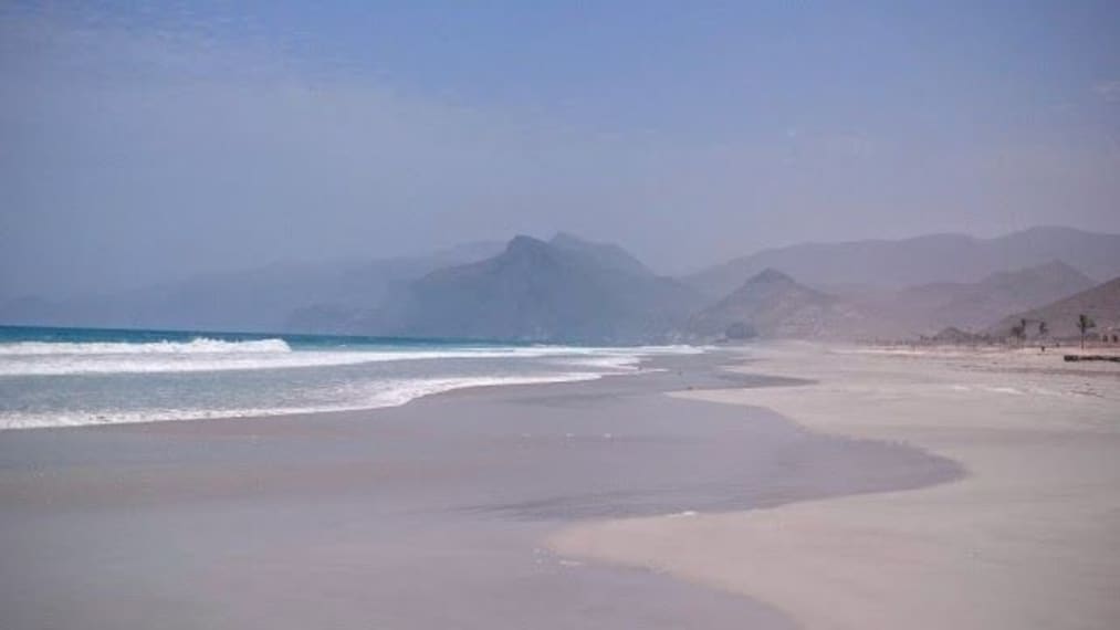 Al Mughsail Beach_1